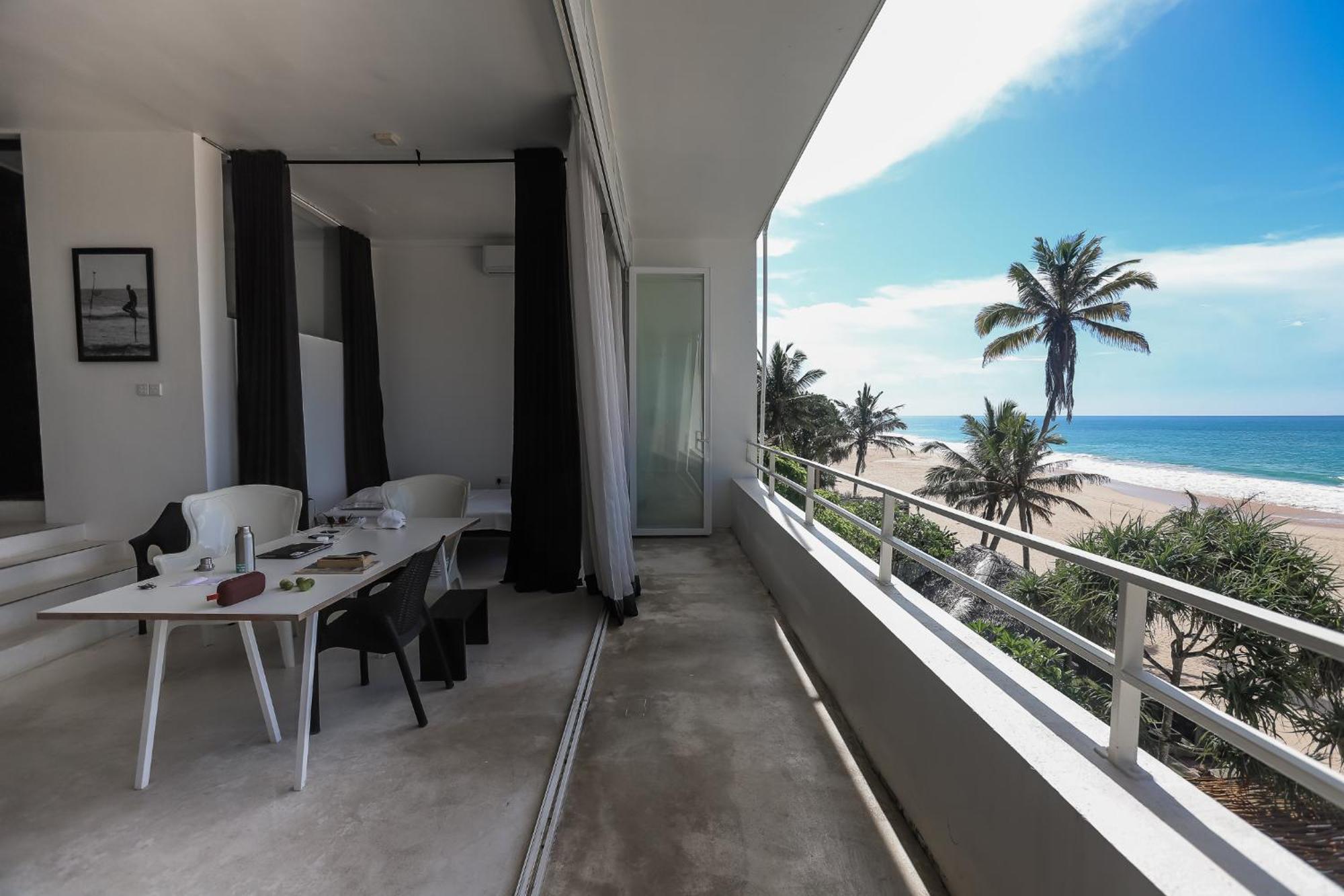 Bieshu Beach Hive Habaraduwa Ngoại thất bức ảnh